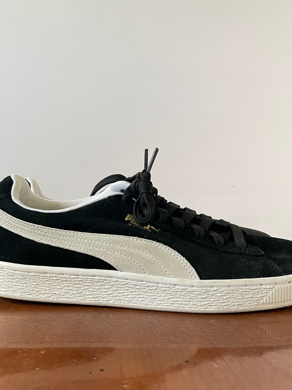 Puma Suede Classic Black/White Sneakers | US 9